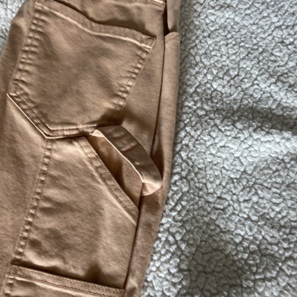 Tan, painter styled jeans - Picture 3 of 3